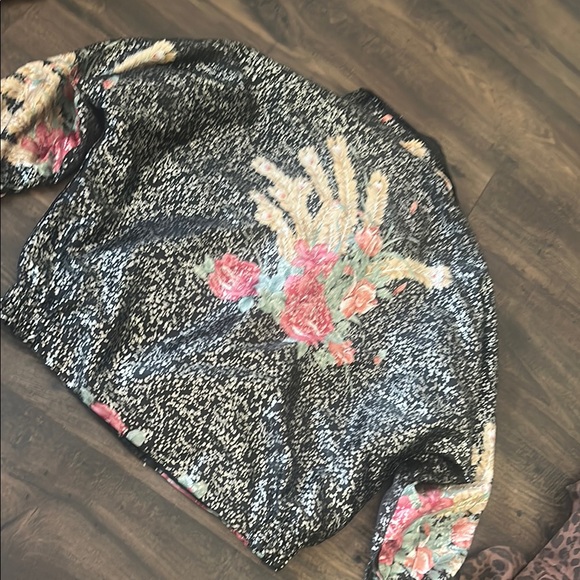 Satin Floral Black Women's Jacket - Picture 3 of 3